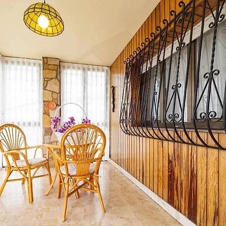 La Huertina De Granda Candanal (Costa Verde)