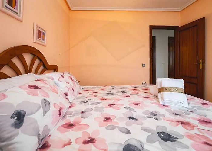 Сasa de vacaciones La Huertina De Granda Candanal (Costa Verde)