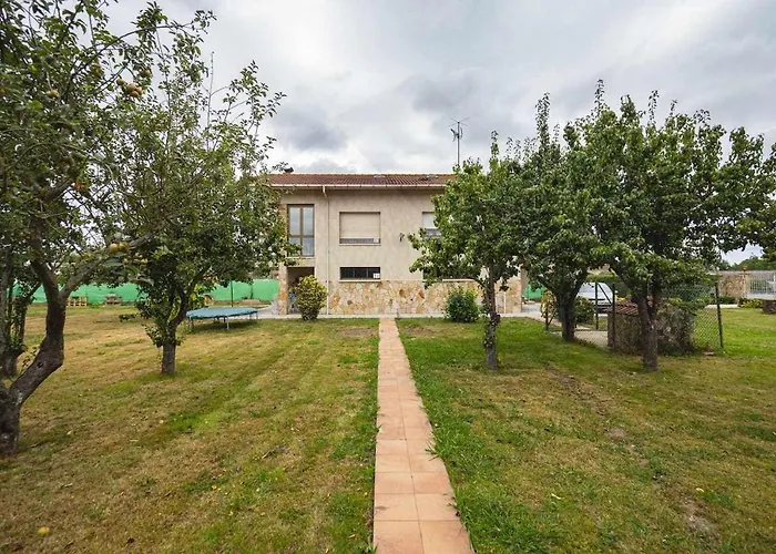 La Huertina De Granda Сasa de vacaciones Candanal (Costa Verde)