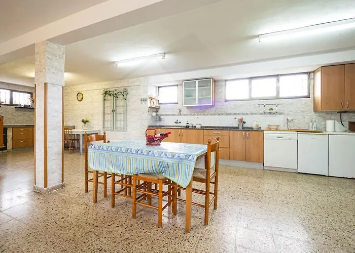 La Huertina De Granda *